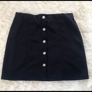 Skirt for women with buttons